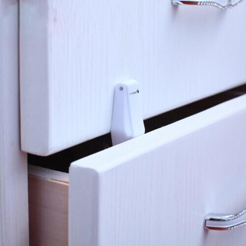 4pcs/lot Baby Safety Drawer Locks Anti Pinch Hand Baby Safety Security Seguridad Infantil Kids Safety Children Safety Products