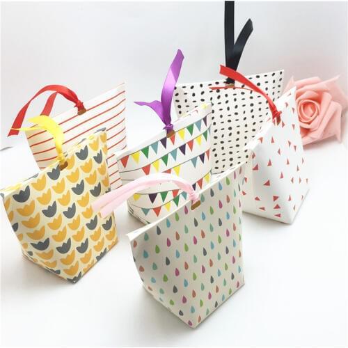 6x6x10cm Wedding&Engagement Candy Gift Packing Paper Box Small Cute White Party Supplies Black White Dot Decor Paper Bag