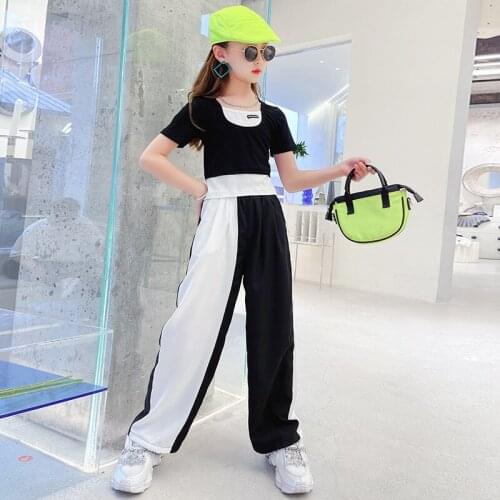 Childrens All-match Spring and Summer Casual Black and White Color Matching Short-sleeved Loose Mopping Wide-leg Pants Suit