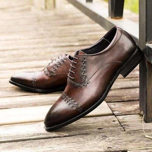 Luxury Classic Mens Brogue Oxfords Dress Shoes Genuine Cow Leather Brown Pointed Toe Lace Up Male Formal Footwear Wedding Party
