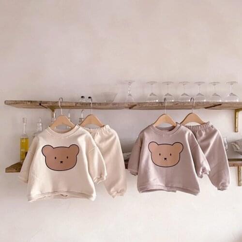 Boys and girls cute cartoon bear sweater and trousers two-piece spring and autumn baby western style leisure suit 90