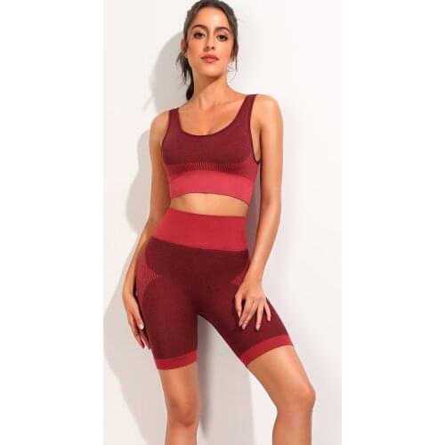 Women Seamless Stripe Sport Suit Gym Clothes Set Fitness High Waist Shorts Shockproof Sports Bra Sports Wear 2 Piece Vital Sets