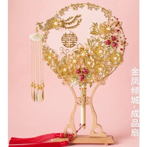 Preferential activities Ancient style group fan wedding bride Xiuhe clothing Chinese wedding wedding wedding holding flowers