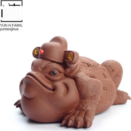 Lucky Golden Toad Clay Tea Ornaments Promotion Fortune Kung Fu Tea Set Tea Ceremony with Zero Mini Tea Set Clay Tea Pet
