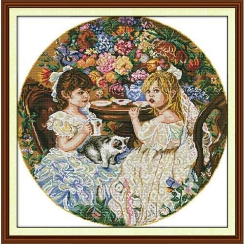 Two little girls cross stitch kit aida 14ct 11ct count print canvas cross stitches stitching needlework embroidery DIY handmade