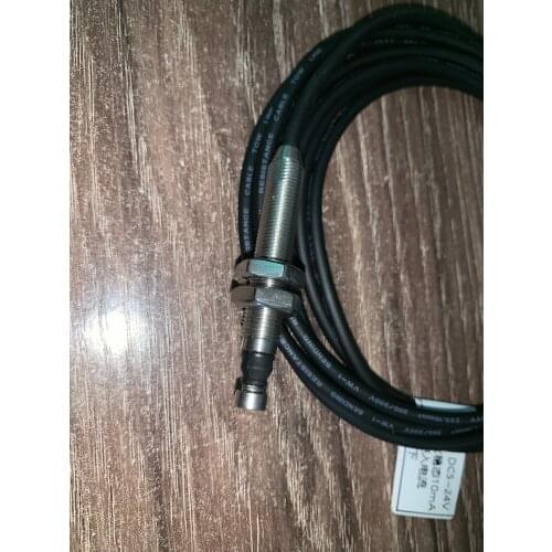 CNC knife dispensing machine height detector mobile phone glass tool set instead of Medela Dragon League sensor switch