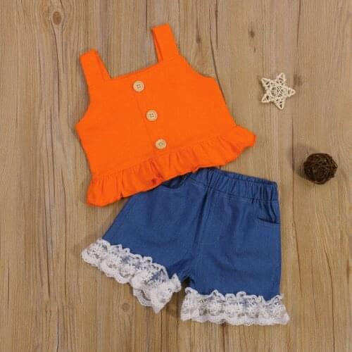 2Pcs Sweet Style Little Girls Outfit, Summer Solid Color Flouncing Hem Sleeveless Suspender Tops + Lace Edge Denim Shorts