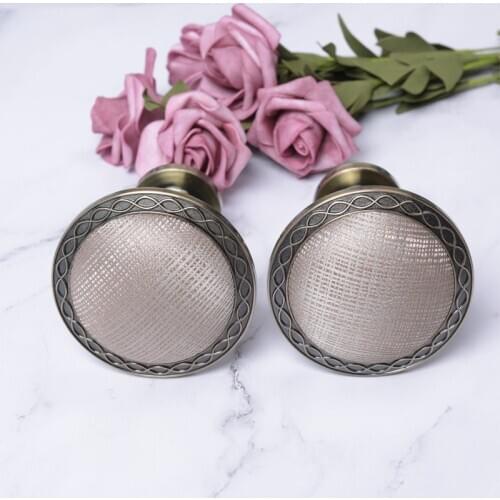 2Pcs/Set Modern simplicity Curtain Hooks Wall Tie Back Tassel Brush Holder Curtain Accessories Holdback Coat Hat Cap Hook