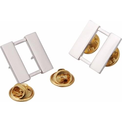 PAIR OF WW2 US ARMY CAPTAIN COLLAR DEVICE METAL SILVERY PIN BADGE