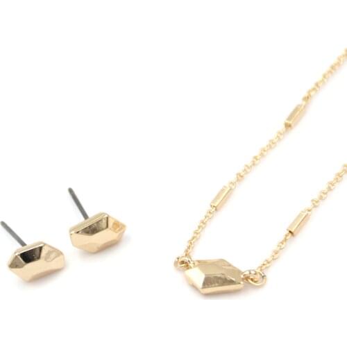 2020 New Shinny Geometric High Polished Tone Small Oval Facted Alloy Pendant Choker necklace for women