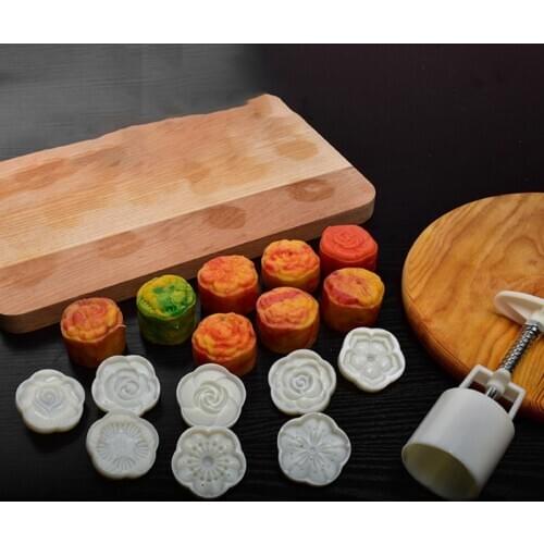 50g Mooncake Mold 8 Plum Flower Stamps Cookie Cutter Hand Press Green Bean Cake Pastry Mould DIY Bakeware