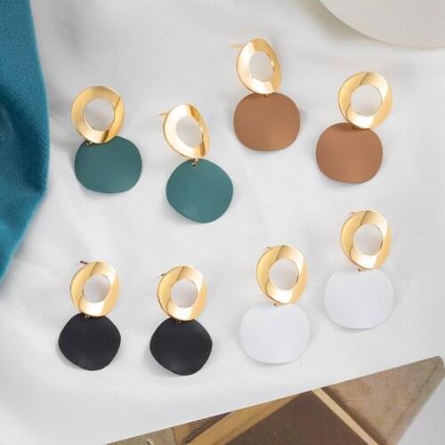 Fashion Vintage Acrylic Hoop Earrings For Women Color Metal Geometric Hanging Earrings 2021 Trend Party Female Modern Jewelry