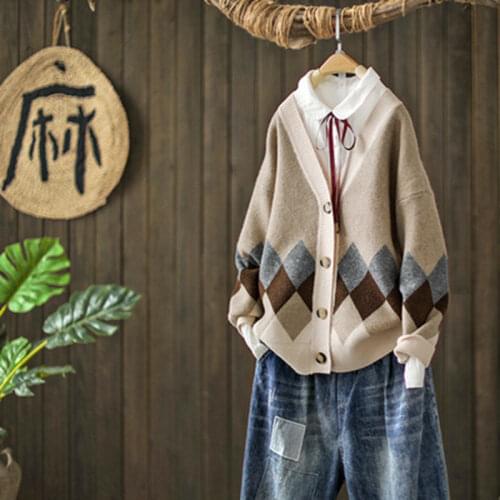 Cardigan jacket womens knit 2021 spring and autumn new loose long-sleeved v-neck color-block sweater Western style wild