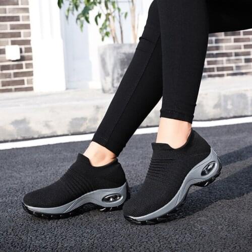 High-Quality Large-Size New Womens Shoes Comfortable Air Cushion Casual Sports Shoes Non-Slip Over-Toe Shoes Trend Socks Shoes