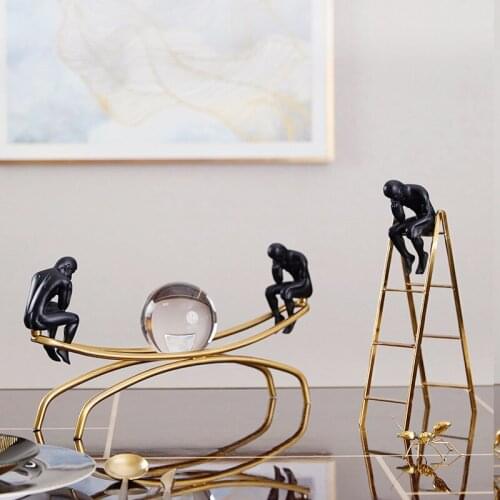 [HHT] Modern Character Ornaments Thinker Ladder Crystal Ball Home Decoration Living Room Wine Cabinet Study Office Furnishings