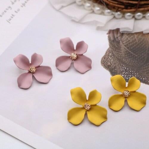 Spraying Flowers Earrings Fashion Yellow Purple Sweet Party Birthday Gifts For Womens Jewelry