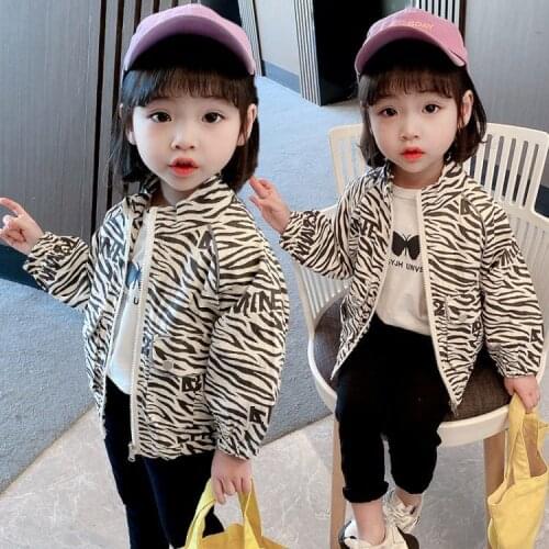 Girls autumn coat new coat Yang-style Korean version of childrens autumn jacket small children casual small jacket