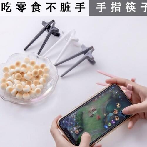 10PCS Hands-free Snack Chopstick Easy to Use Plastic Multifunctional Snack Clip Convenient Tong for Gaming
