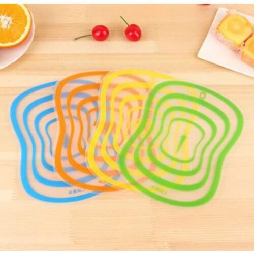 1PCS Household Classification Chopping Board Bendable plastic Fruit Cutting Board Vegetable Meat Tools Kitchen Gadgets