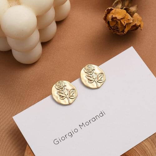 Irregular Disc Rose Stud Earrings Euro-American Style Retro Hypoallergenic Earrings Female Simple Compact Daily Wear Jewelry