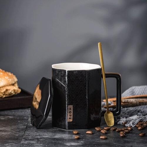 Simple Creative Coffee Mug Nordic Ceramic with Spoon Lid Handmade Geometric High Capacity Mug Tazas Kitchen Drinkware DB60MK