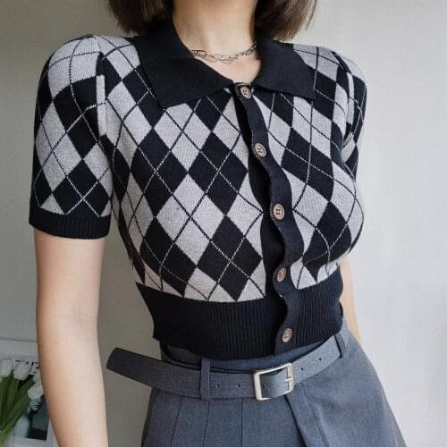 WOMENGAGA Loose Lapel Diamond Single-breasted Single-breasted Contrast Stitching Cropped Short-sleeved Sweater Top Woman M3R1