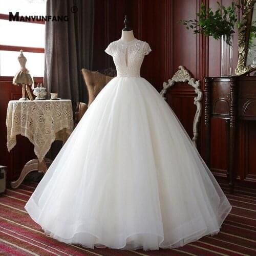 Custom Made O-Neck Pearls Cap Sleeveless Bridal Ball Gown High-End Sweep Train Lace Up Back Wedding Dress Robe De Mariée 2021