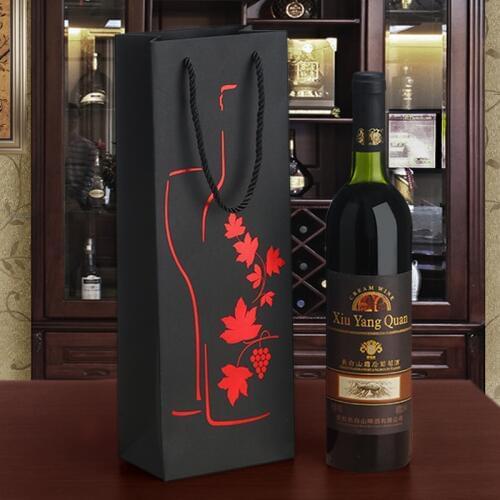 Black Paper bags Single Wine Bottle Carrier Ritzy High Quality Wine Grape Pokal Design Golden Red Hot-stamping Gift Bags