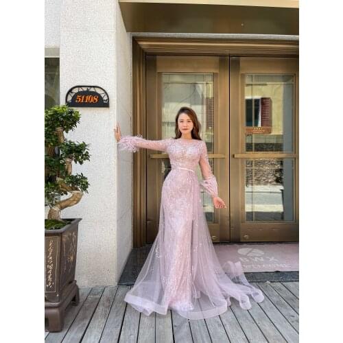 Pink Evening Dresses Long Sleeves Feathers Beaded Luxury Gowns Fashion Ladies Partydress With Diamond For Women Wedding Party