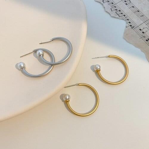 New Silver Needle Earrings Female Pearl Circle Temperament Earrings Ring Earring for Women Jewelry