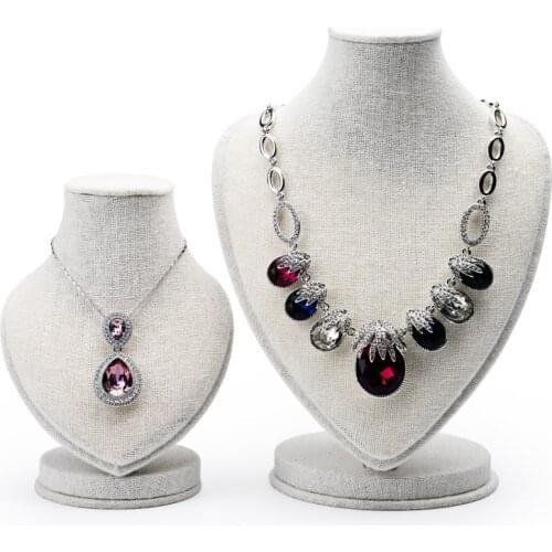 Jewelry display stand Linen portrait jewelry stand Heart-shaped necklace stand Jewelry display props