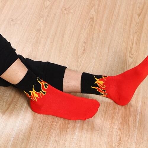 Harajuku Mens Fashion Hip Hop Color Fire Boat Socks Red Flame Torch Hot Warm Street Skateboard Cotton Socks Skarpetki Socks