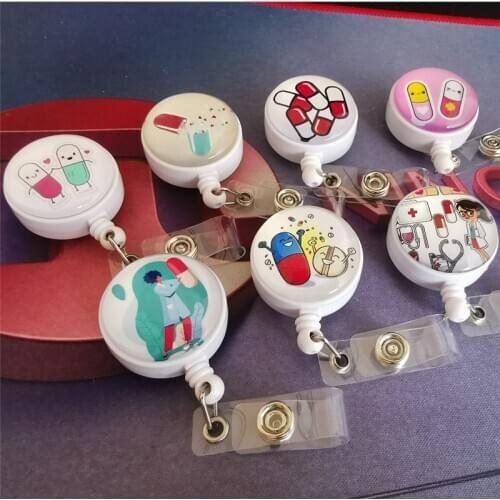 2020 New Design 1 Piece Cartoon Pill Pattern Retractable Nurse Badge Reel Holder Doctor Student ID Card Holder Exhibition Holder