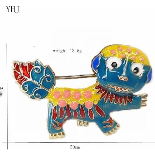 2018 exquisite ornaments enamel enamel seven color lion Kirin female Brooch