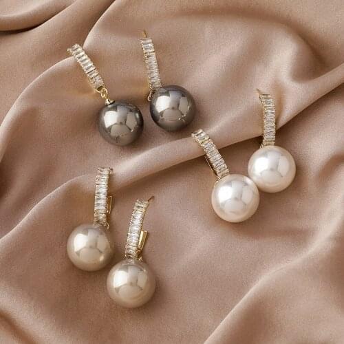 French Retro Zircon White/Grey Big Pearl Earrings Vintage Elegant Hoop Earrings For Women Party Jewelry Gift