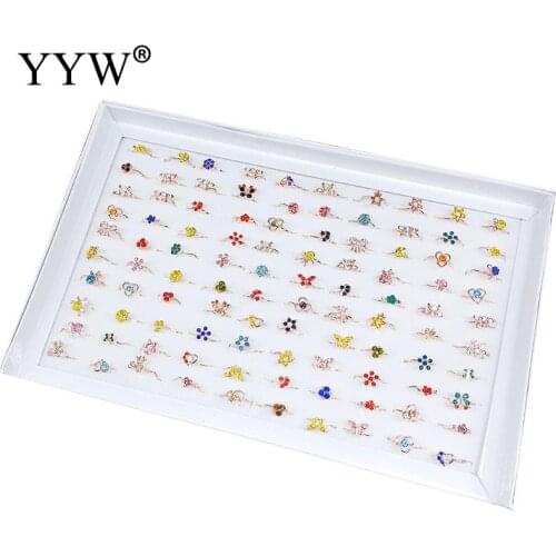 100pcs Wholesale Ring Vintage Crystal Rhinestone Finger Rings Flowers Zinc Alloy Finger Ring Female Jewelry Mixed Random Style