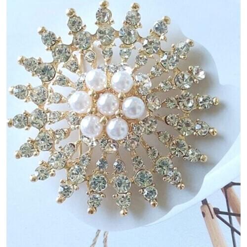 Flower Brooches Elegant Rhinestone Large Brooches For Women Crystal Wedding Brooch Coat Pin Jewelry Accessorise Gifts