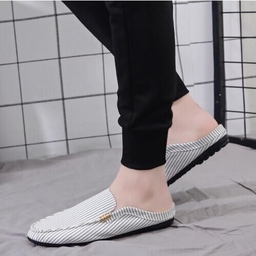 Best Selling Men Slip on Canvas Shoes Youth Half Slippers Men Flats Sneakers Half Drag Casual Men Shoes New Lightweight Shoes