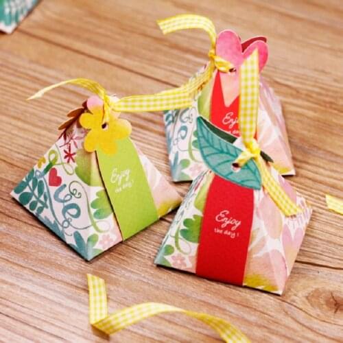 European Double-faced Flower Heart Leavs Triangular Pyramid Floral Candy Box Wedding Favors Party Supplies thanks Gift Box