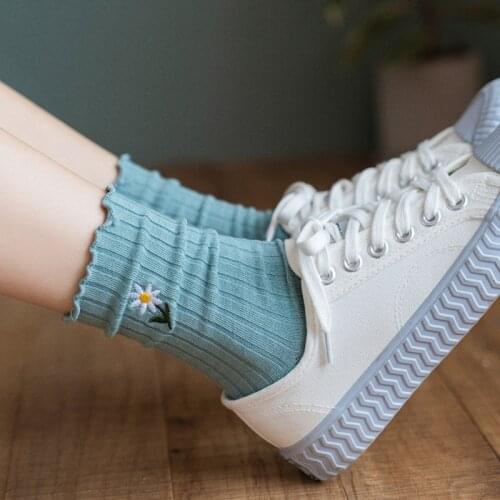 Womens Liitle Flower Socks Girls Socks Simple Solid Color Socks Korean Style Womens Long Socks Kawaii Happy And Funny Socks