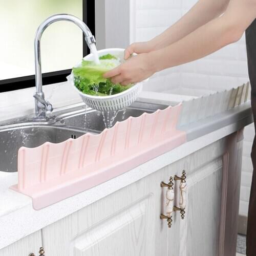 1PCS Kitchen Sink Water Splash Guards With Sucker Screen Anti-water Board Dish Fruit Vegetable Washing Water Barrier WJ918