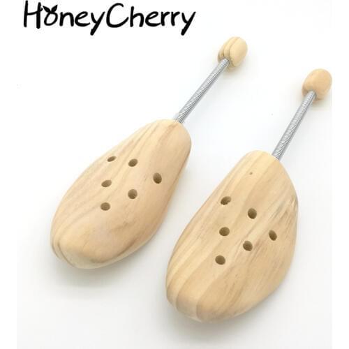 New Pine wood spring shoestree preventing shoes size 35-46 unisex shoes tree wooden Protect shoes To prevent deformation