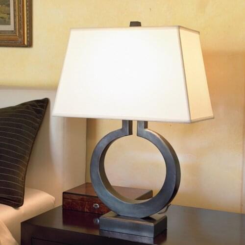 Modern Designer Table Lamp Creative Black Beside Lamp for Bedroom Living Room Study Desk Lamp Decoration E27 Indoor Lighting