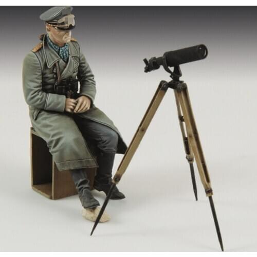 1/35 Scale Unpainted Resin Figure General and military theorist