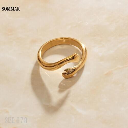 SOMMAR couple gift Gold color size 6 7 8 Female Friend engagement ring Niche Design Hug men ring Charming Jewelry Accessories