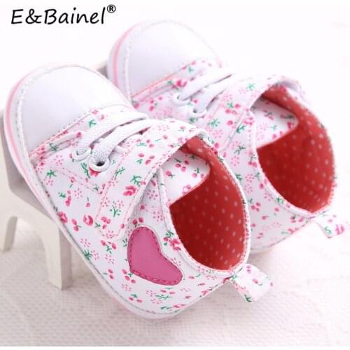 E&Bainel Baby Girls First Walkers Shoes Canvas Newborn Girl Crib Shoes Flower Print Heart Anti-slip Soft Sole Infant Baby Shoes
