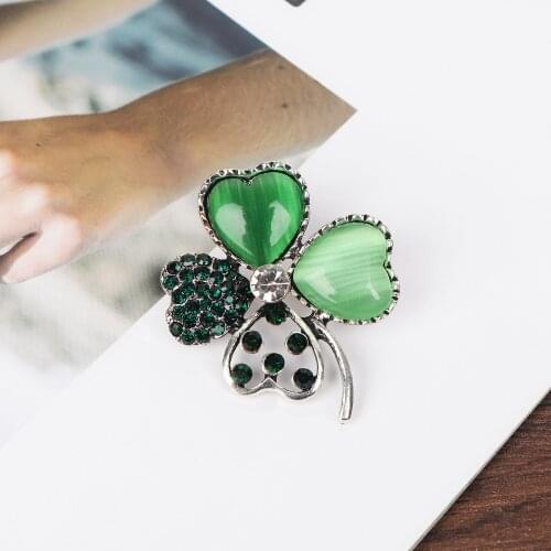 Version of creative brand new arrival exquisite green rhinestone leaf lapel pin dress jacket decoration jewelry accessories