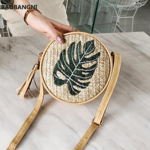 Pineapple Embroidered Straw Bag Handmade Woven Round Shoulder Bag Tassel Crossbody Bag Summer Beach Bag Circle Bohemia Handbag