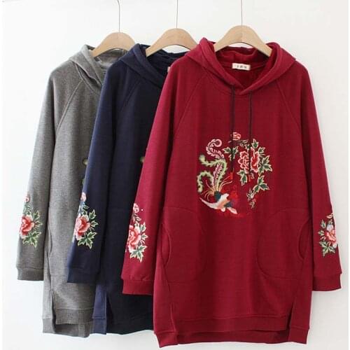 Autumn and winter new style plus size hoodie 4XL-7XL fashion womens pocket embroidered irregular hem pullover hoodie bust 132CM