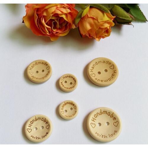 50pcs Mixed Sizes "Handmade with love" Wood Buttons for craft DIY Handmade Decoration Accessories Crafts Botones /Botoes